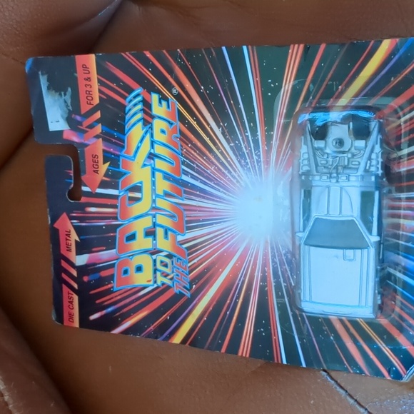 UCS/Amblin Other - Rare diecast metal Back to the Future car